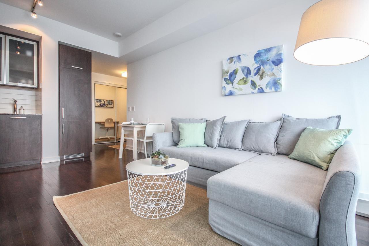 Sarkar Suites - Entertainment District Toronto Zewnętrze zdjęcie