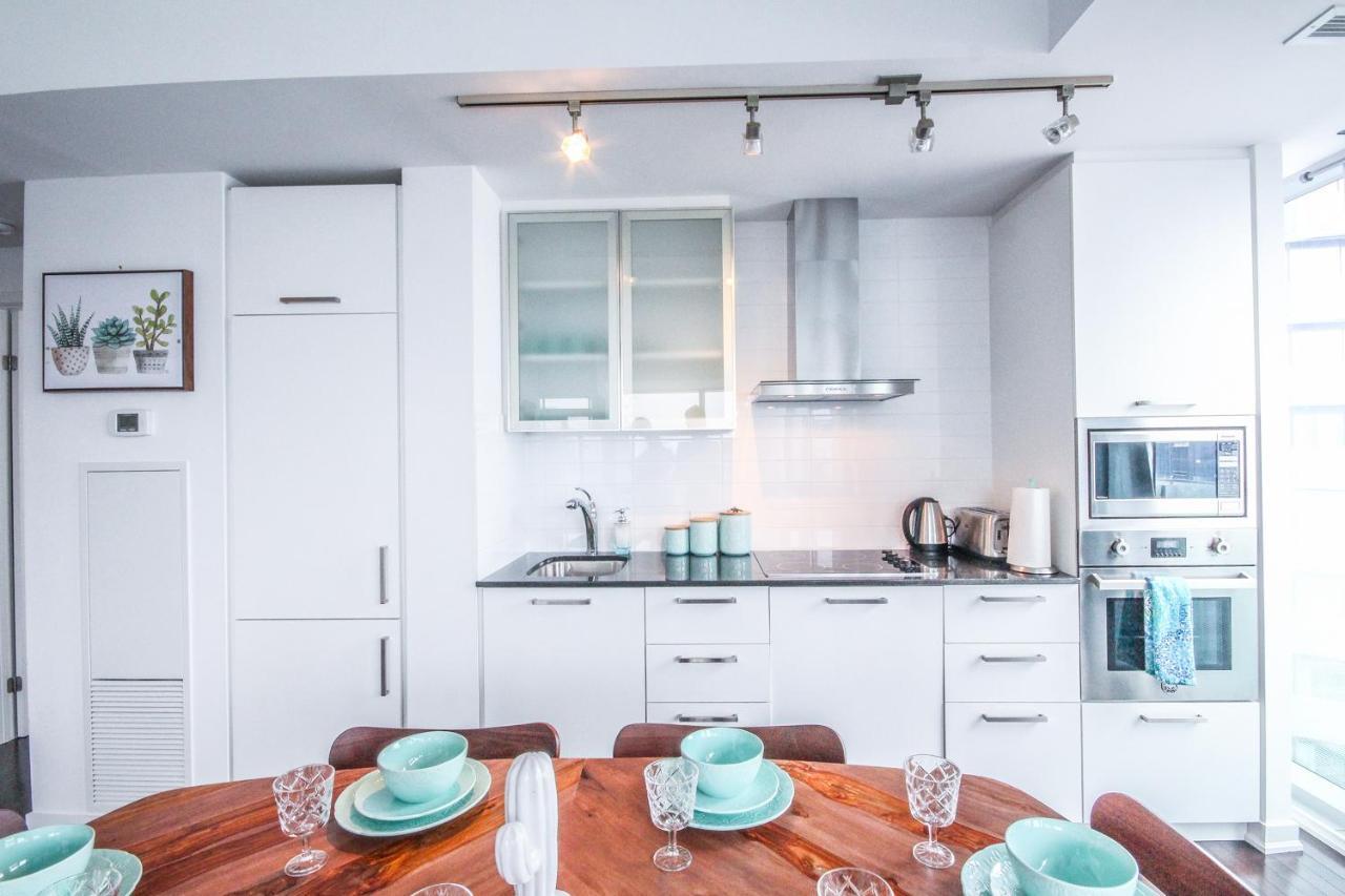 Sarkar Suites - Entertainment District Toronto Zewnętrze zdjęcie